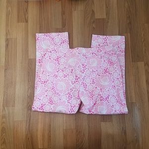 Lilly Pulitzer Pink & White Floral Capris Size 8